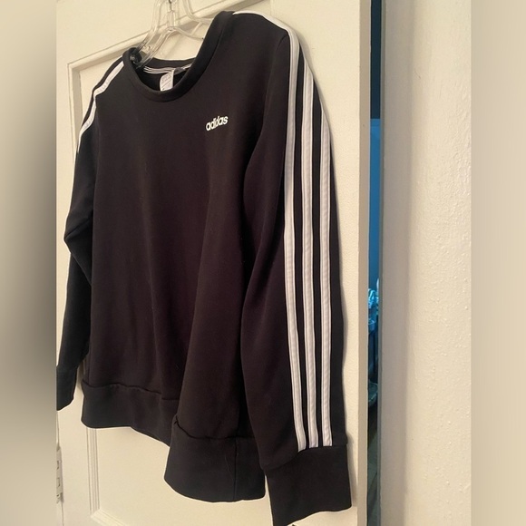 Adidas Unisex Black Crew Neck Logo Sweatshirt with Stripes Down Arms Siz… - Picture 3 of 9